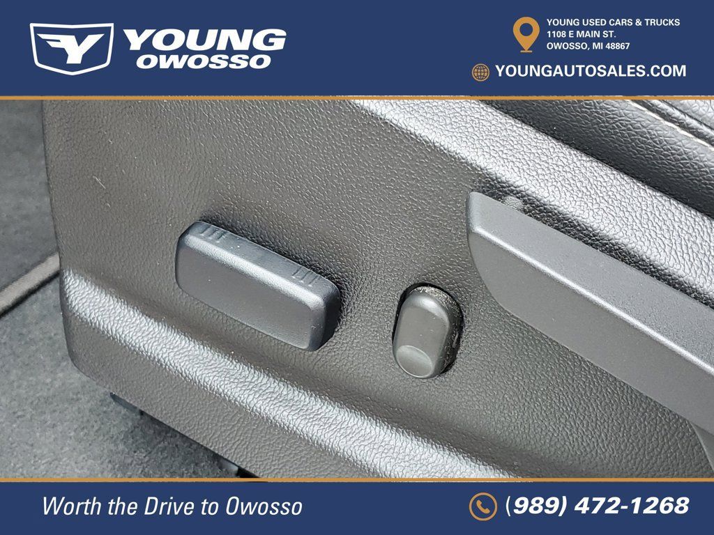 Used 2022 Chevrolet Colorado ZR2 AWD/4WD image 8