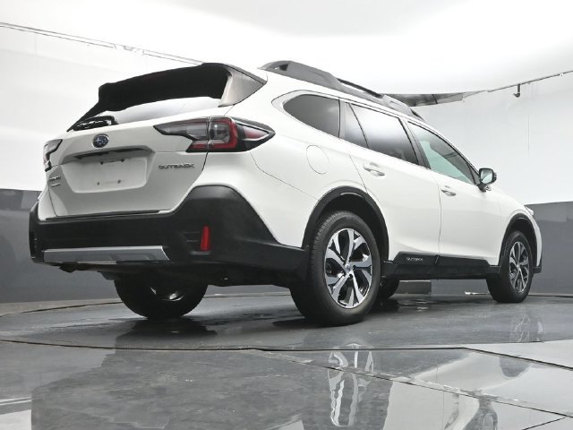 Used 2020 Subaru Outback Limited w/ Popular Package #2 AWD/4WD image 40