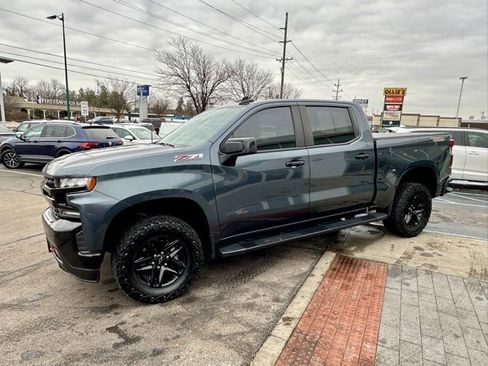 Used 2020 Chevrolet Silverado 1500 LT Trail Boss image 3