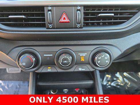 Used 2024 Kia Forte LXS w/ LXS Technology Package image 21