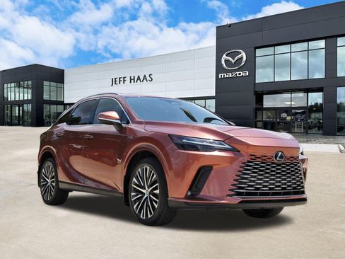 Used 2023 Lexus RX 350 Premium Plus w/ Accessory Package (Z1) AWD/4WD image 4