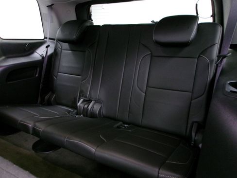 Used 2015 Chevrolet Tahoe LTZ AWD/4WD image 12