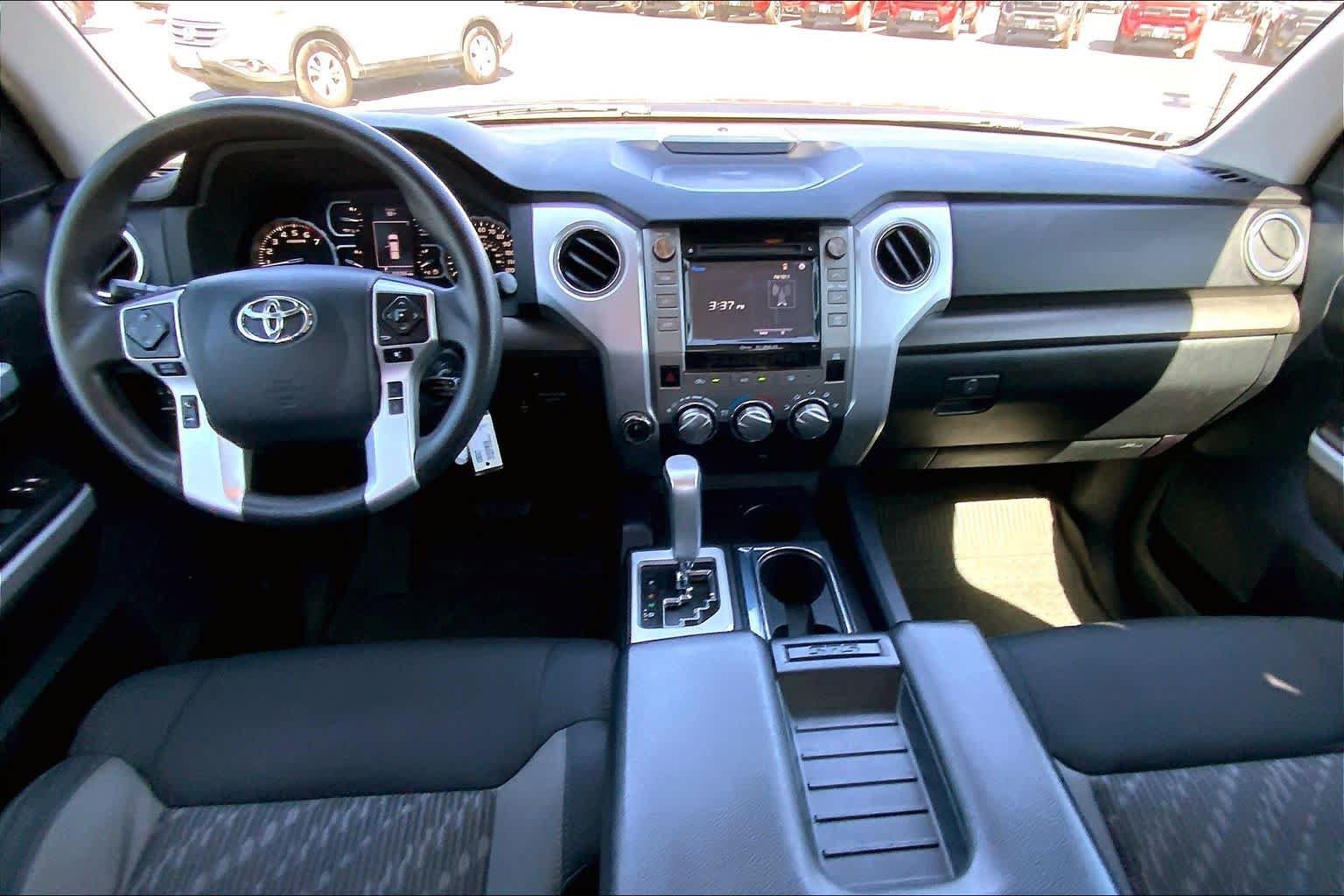 Used 2019 Toyota Tundra SR5 w/ SR5 Upgrade Package AWD/4WD image 16