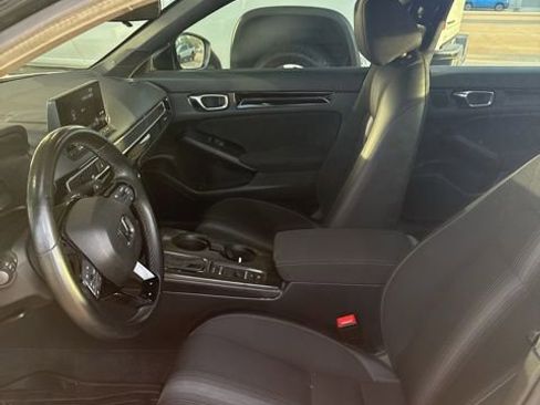 Used 2025 Honda Civic Sport image 10