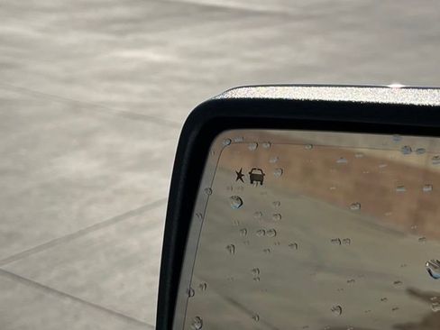 Used 2023 Chevrolet Silverado 1500 LTZ image 19