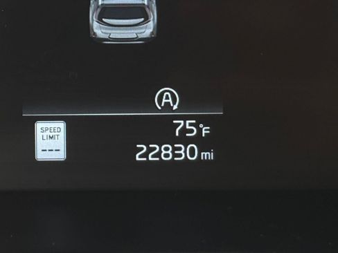 Used 2025 Kia Soul LX w/ LX Technology Package FWD image 38
