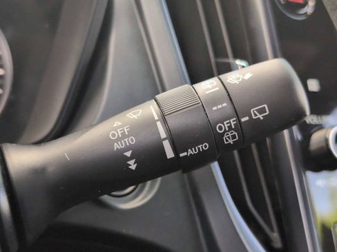 Used 2025 Subaru Forester Limited w/ Popular Package #1 AWD/4WD image 25