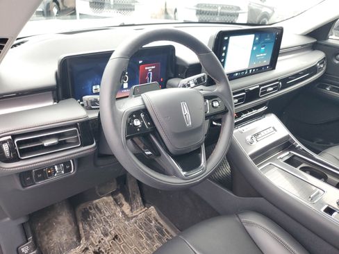 New 2025 Lincoln Aviator AWD w/ Equipment Group 101A image 13