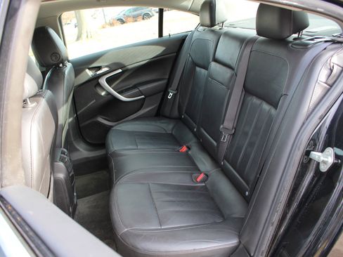 Used 2012 Buick Regal Leather image 32