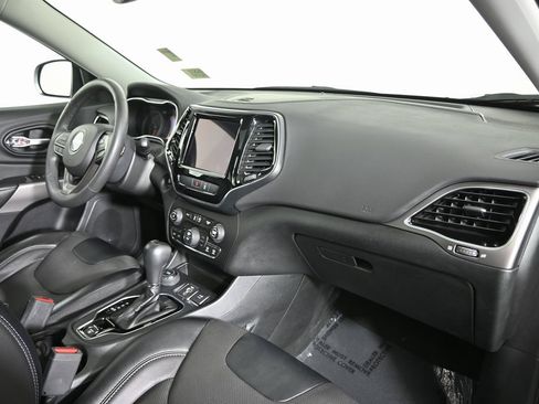 Used 2022 Jeep Cherokee Limited image 14