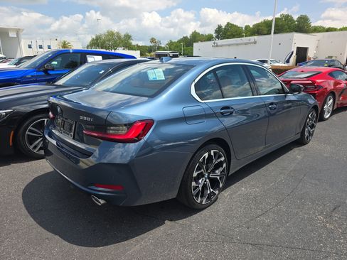 Used 2025 BMW 330i Sedan RWD image 2