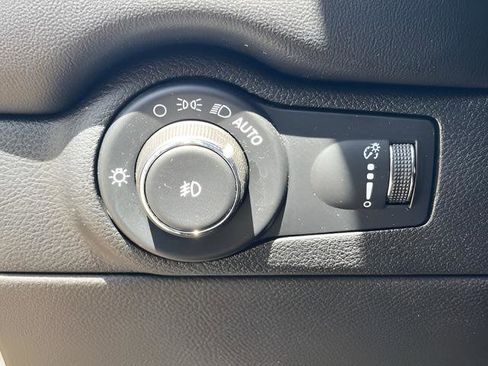 Used 2021 Dodge Durango GT image 23