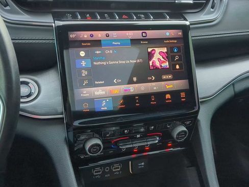 Used 2022 Jeep Grand Cherokee L Overland image 19