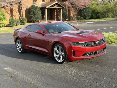 Used 2021 Chevrolet Camaro LT image 7