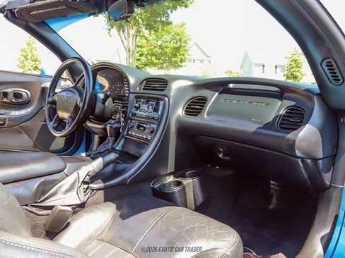 Used 1998 Chevrolet Corvette Coupe w/ Roof Pkg RWD image 47