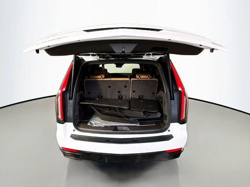 Used 2021 Cadillac Escalade Sport image 28