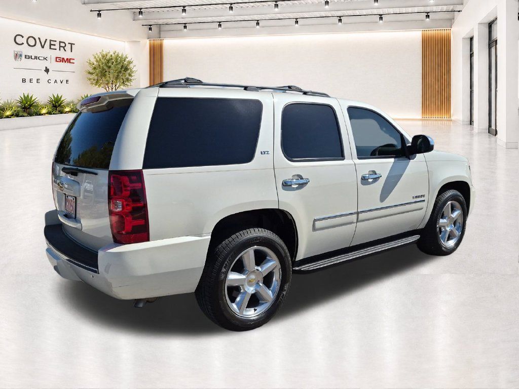 Used 2013 Chevrolet Tahoe LTZ RWD image 12