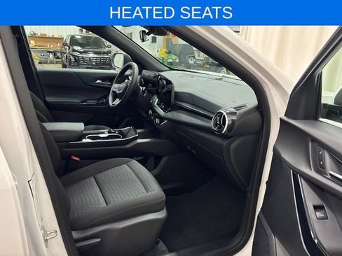 Used 2026 Chevrolet Equinox LT FWD image 13