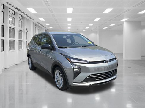 New 2027 Chevrolet Bolt LT w/ Comfort Package FWD image 3