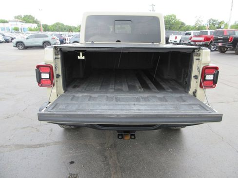 Used 2020 Jeep Gladiator Rubicon AWD/4WD image 7
