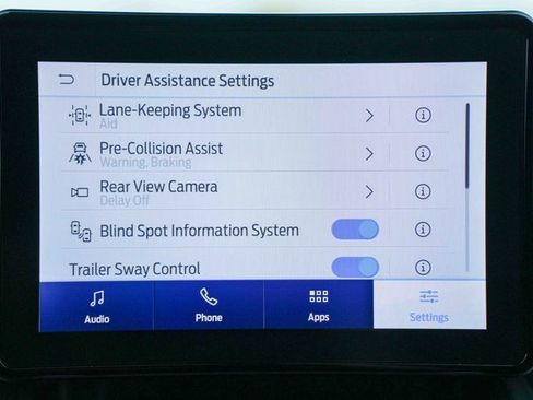 Used 2023 Ford Explorer XLT image 47