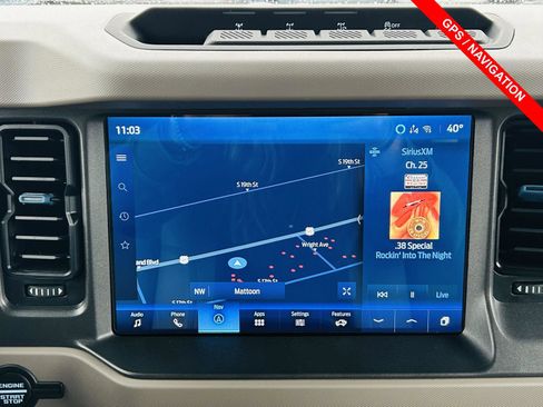 Used 2024 Ford Bronco Wildtrak image 5