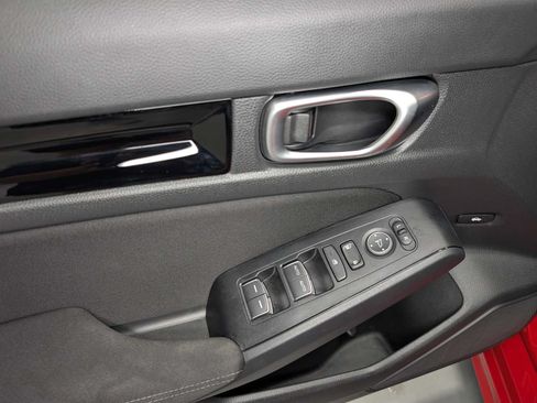 Certified 2024 Honda Civic EX image 36