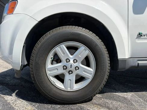 Used 2009 Ford Escape Limited FWD image 26