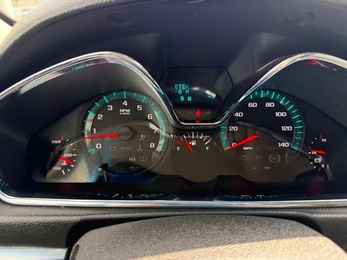 Used 2016 Chevrolet Traverse LT w/ Style and Technology Package FWD image 27
