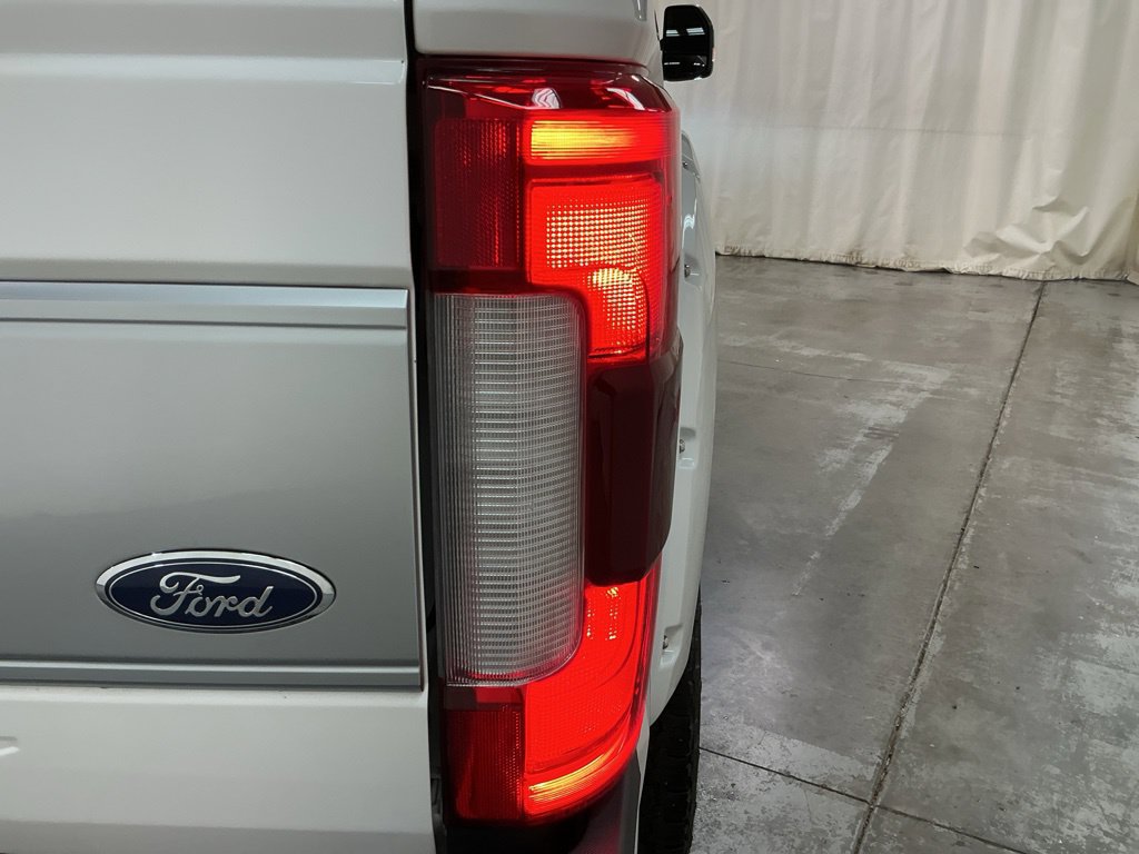 Used 2019 Ford F250 Platinum w/ Platinum Ultimate Package AWD/4WD image 14
