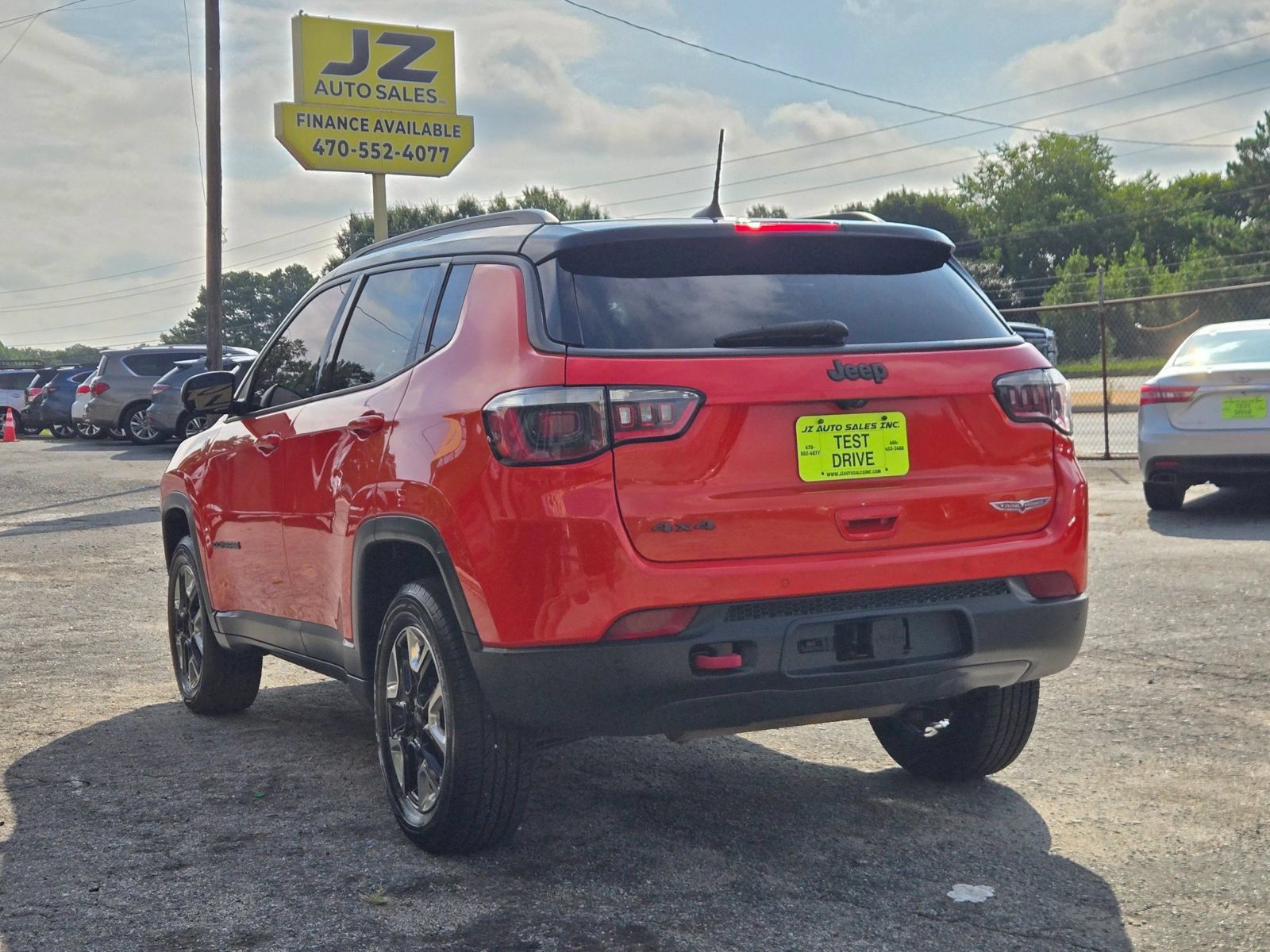 Used 2017 Jeep Compass Trailhawk w/ Leather Interior Group AWD/4WD image 4