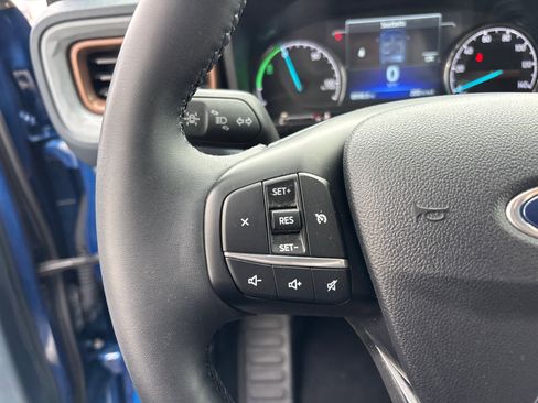 Used 2023 Ford Maverick Lariat w/ Lariat Luxury Package image 19