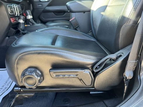 Used 2023 Jeep Wrangler Unlimited Rubicon 4xe w/ Steel Bumper Group image 11