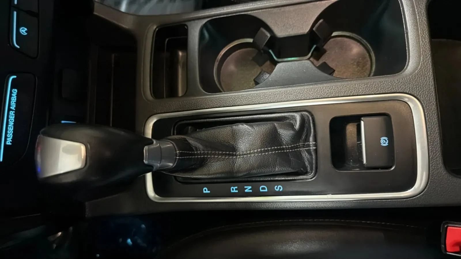 Used 2017 Ford Escape Titanium FWD image 12