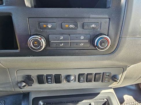 Used 2021 Nissan NV 2500 SV RWD image 16