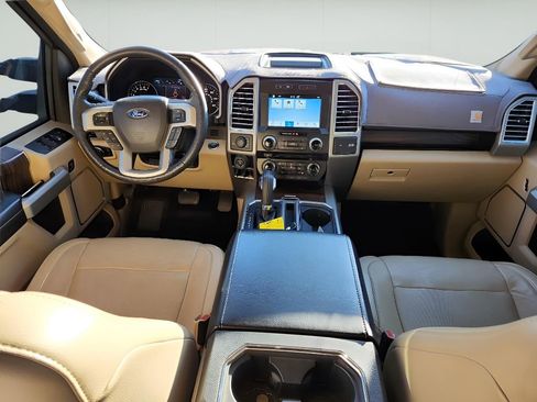 Used 2016 Ford F150 Lariat w/ Equipment Group 502A Luxury image 12