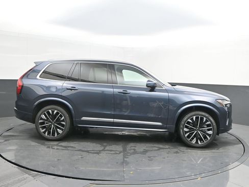 New 2026 Volvo XC90 B5 Core AWD/4WD image 8