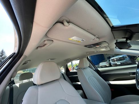 Used 2025 Hyundai Sonata SEL FWD image 27