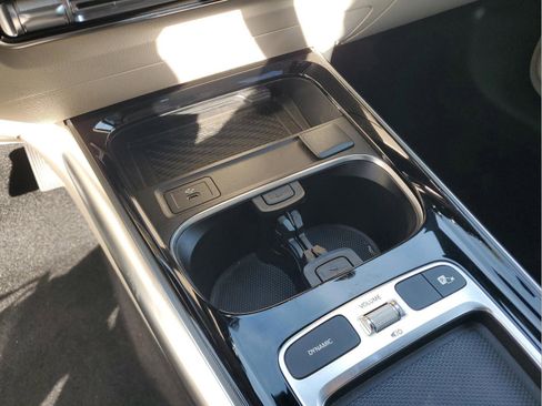 Used 2025 Mercedes-Benz GLA 250 image 22