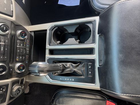 Used 2018 Ford F150 Lariat w/ Equipment Group 502A Luxury image 15