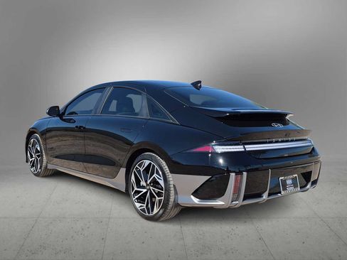Certified 2023 Hyundai Ioniq 6 Limited RWD image 6