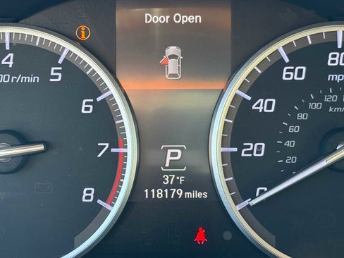 Used 2017 Acura RDX AWD w/ Advance Package image 11