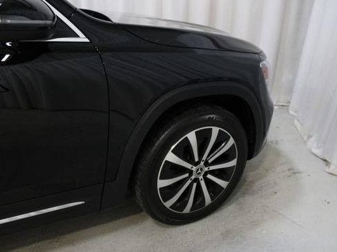 Used 2022 Mercedes-Benz GLB 250 4MATIC w/ Premium Package Lite image 38