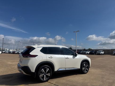 Certified 2023 Nissan Rogue Platinum w/ Platinum Premium Package FWD image 24