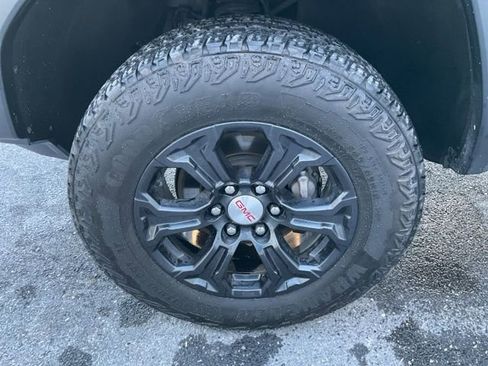 Used 2023 GMC Canyon Elevation w/ Convenience Package image 9