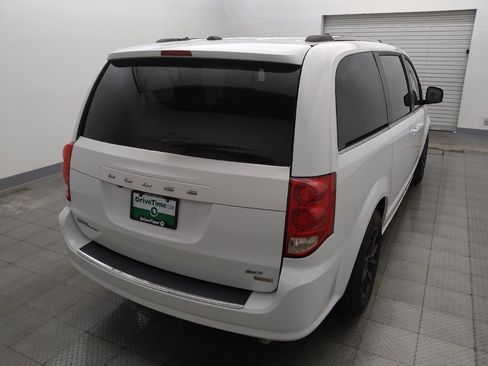 Used 2019 Dodge Grand Caravan SXT FWD image 7
