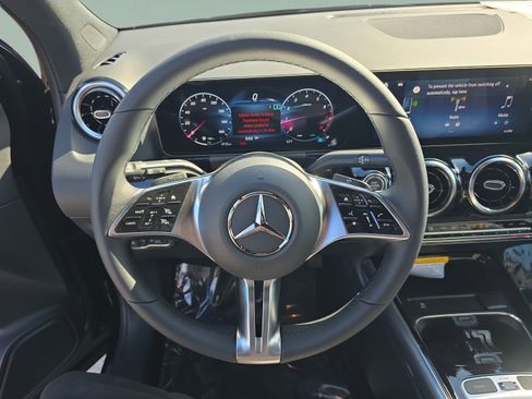Certified 2026 Mercedes-Benz GLA 250 image 24