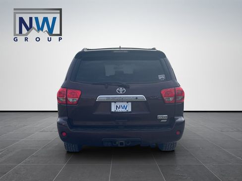 Used 2015 Toyota Sequoia Limited image 38