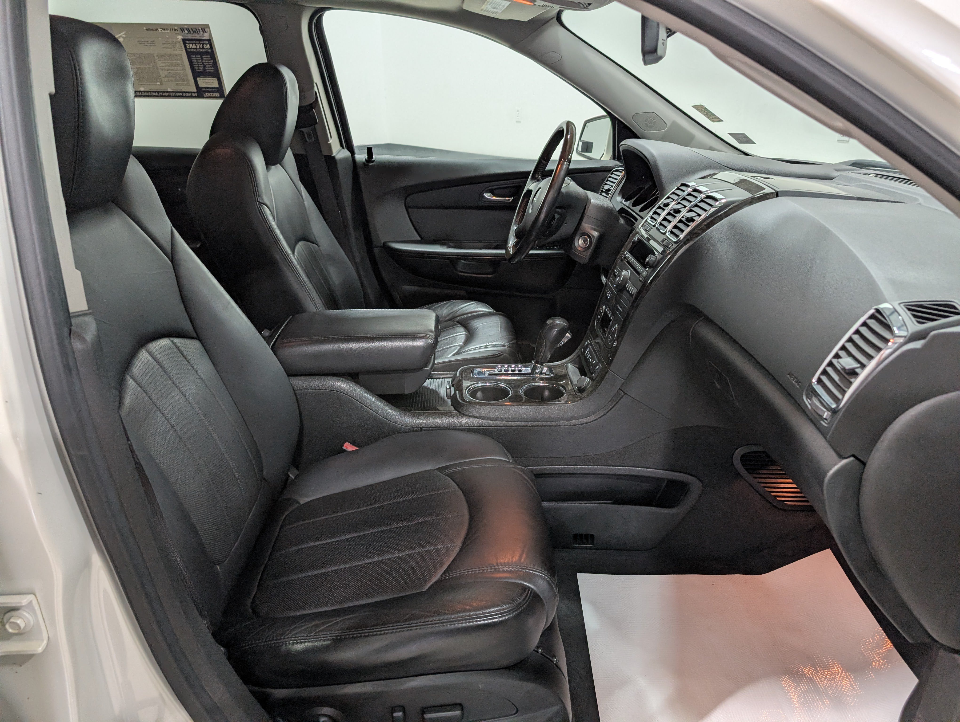Used 2011 GMC Acadia Denali AWD/4WD image 19