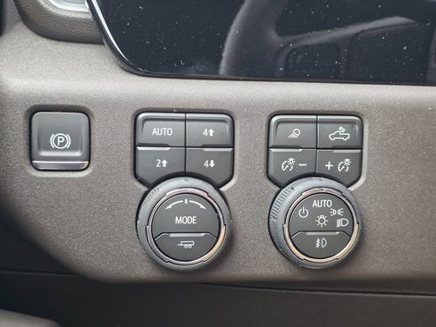 New 2026 Chevrolet Silverado 3500 LT w/ Convenience Package image 20